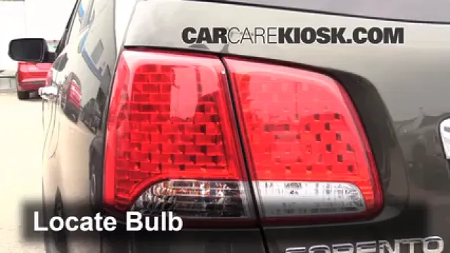 2012 Kia Sorento EX 3.5L V6 Luces Luz de giro trasera (reemplazar foco)